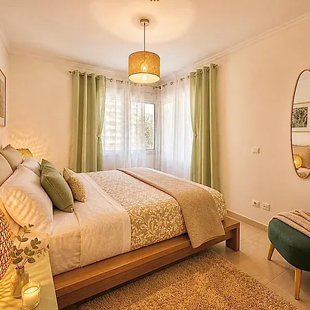 Prime Beachfront Location- Sea View, Large Balcony & Private Garage *